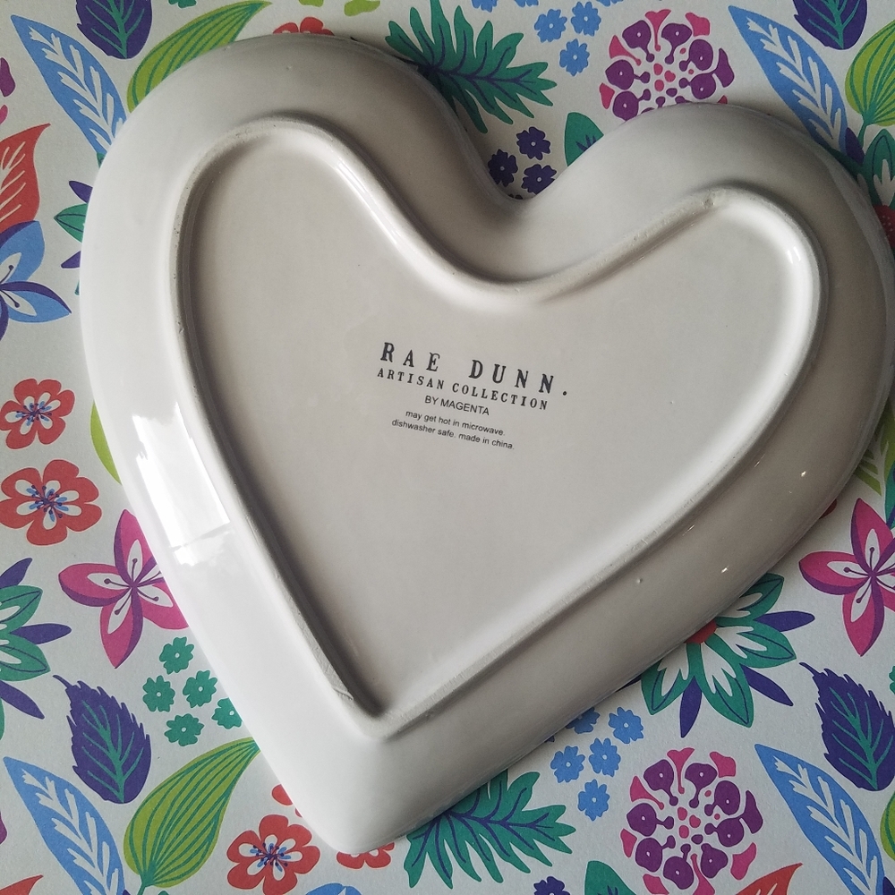 Rae Dunn RARE "LOVE" plate - Picture 2 of 3